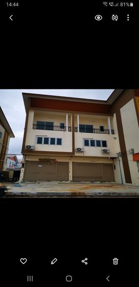 ตึกแถว 2 ห้อง ตีทะบุกัน 3 ชั้น 40 ตรว. 6 ห้องนอน 6 ห้องน้ำ พร้อมชุดครัว  สภาพใหม่สวย พร้อมเข้าอยู่ ค้าขายได้ ทำออฟฟิตได้ ทำห้องเช่าได้ รูปที่ 3