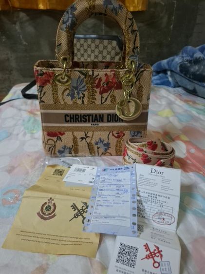 กระเป๋ามือสองงานลุ้นแท้ ใหม่กริบ มีสายยาวคอชบอดี้ รูปที่ 2