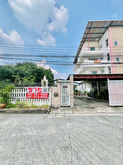 ขายบ้านมือสอง โชคชัย4  วังหิน  นาคนิวาส  ย่านลาดพร้าว-วังทองหลาง 