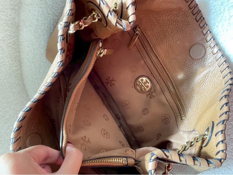 used tory burch 13นิ้ว สภาพดีมากใบใหญ่ รูปที่ 7