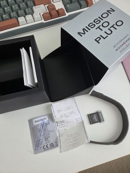 Omega Moonswatch pluto รูปที่ 6