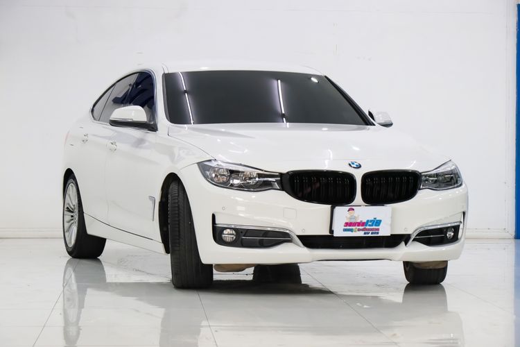 BMW Series 3 2019 320d Sedan ดีเซล ไม่ติดแก๊ส เกียร์อัตโนมัติ ขาว รูปที่ 3