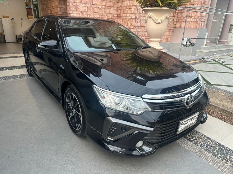 รถ Toyota Camry 2.0 G Extremo สี ดำ