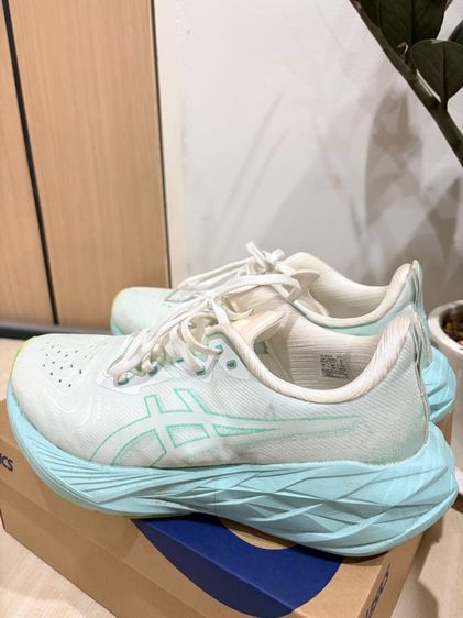 ASICS Novablast 4 รูปที่ 6