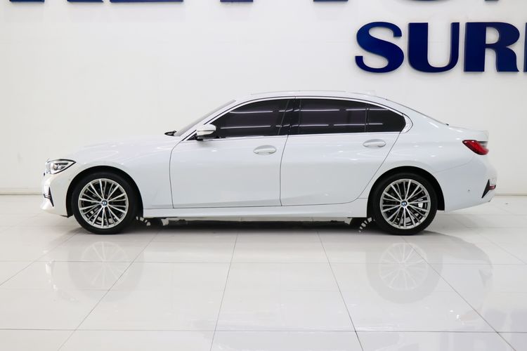 BMW Series 3 2021 320Li Sedan เบนซิน ไม่ติดแก๊ส เกียร์อัตโนมัติ ขาว รูปที่ 4