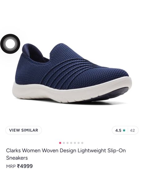 รองเท้าคือ Clarks Cloudsteppers Women's Slip-On Sneakers สีดำ ขนาด4 รูปที่ 8
