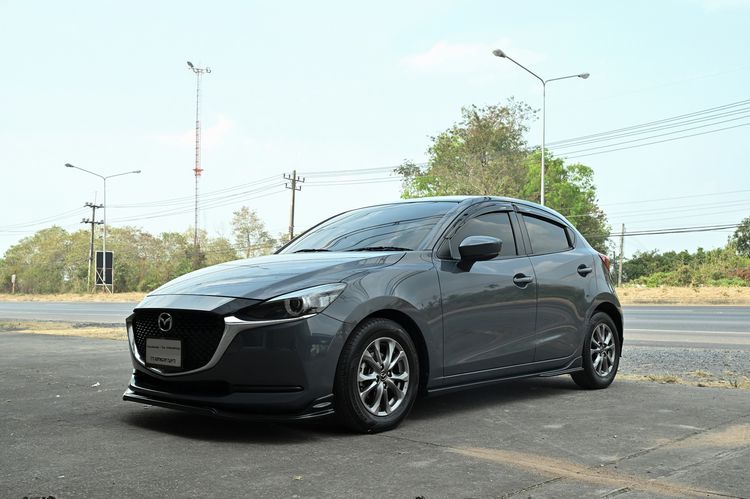 รถ Mazda Mazda 2 1.3 C สี เทา