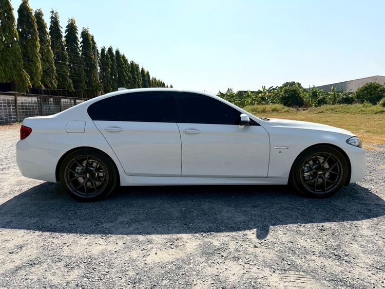BMW Series 5 2018 520d Sedan ดีเซล ไม่ติดแก๊ส เกียร์อัตโนมัติ ขาว รูปที่ 4