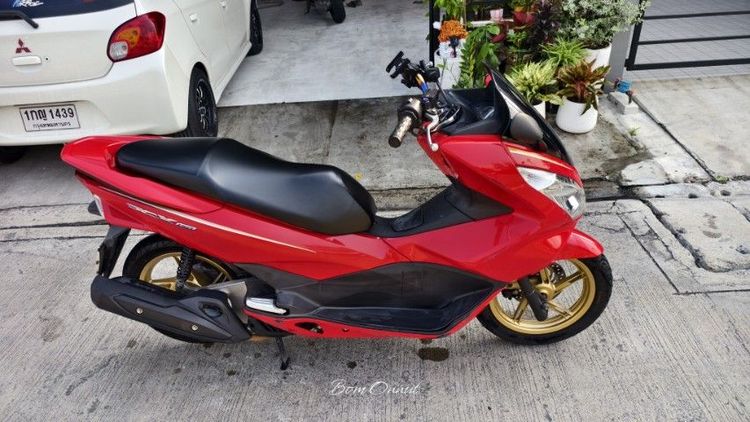 ขายรถมอเตอร์ไซค์Honda PCX 150 LED ปี 2017 สีแดง ราคา42000
ตัวท็อปSmart key less 2อัน รถบ้าน รูปที่ 5