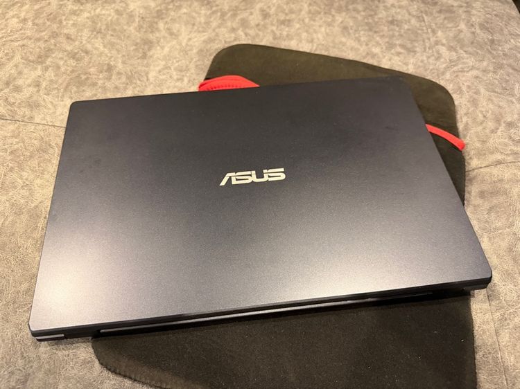 โน๊ตบุ๊ค Asus