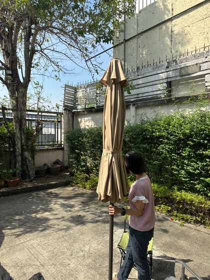 ร่มสนามพับได้ เอียง Garden Umbrella 2.7m, Large Market Umbrella, Garden Umbrella, Beach Umbrella, Tiltable, Large Garden Umbrella, Coffee รูปที่ 8