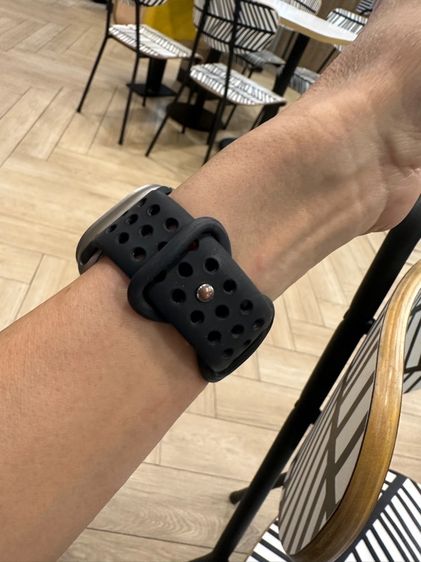 Smart Watch นาฬิกาออกกำลังกาย มีตำหนิจอเท้าแต่ใช้งานได้ปกติอย่าโดนน้ำ รูปที่ 4