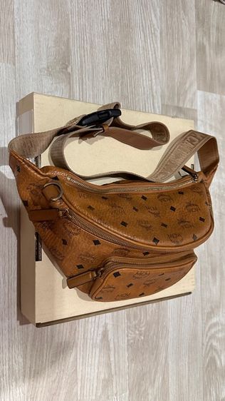 MCM กระเป๋าสะพายข้างผู้ชาย รูปที่ 4