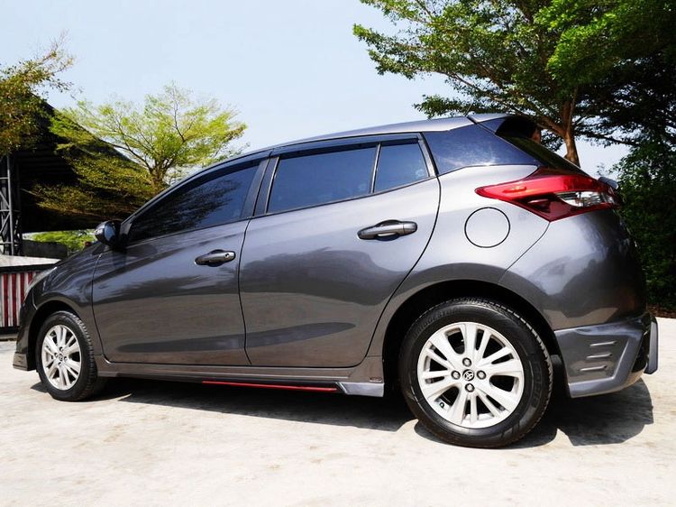Toyota Yaris 2018 1.2 E Sedan เบนซิน ไม่ติดแก๊ส เกียร์อัตโนมัติ เทา รูปที่ 3