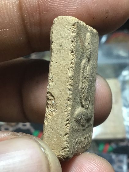 หลวงพ่อกวย หลังรูปเหมือนเนื้อดิน รูปที่ 4