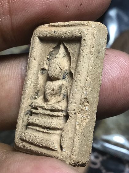 หลวงพ่อกวย หลังรูปเหมือนเนื้อดิน รูปที่ 3