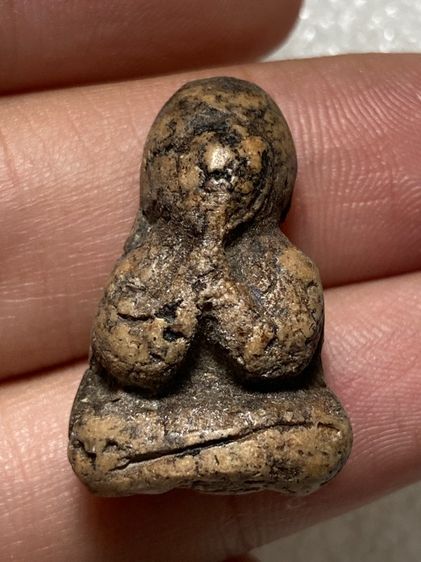 พระปิดตาเก่าสวย