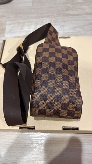 น้ำตาล อื่นๆ Louis Vuitton หลุยส์ กระเป๋าคาดอกชาย