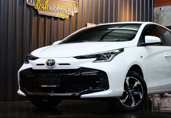 Toyota Yaris 2023 1.2 Sport เบนซิน เกียร์อัตโนมัติ ขาว รูปที่ 2