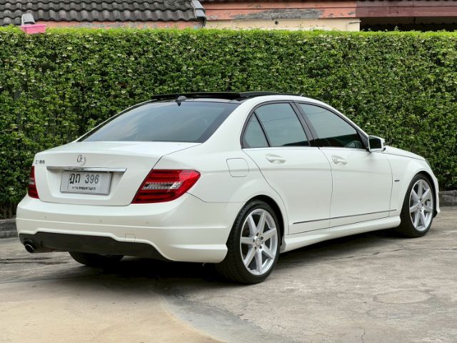 Mercedes-Benz C-Class 2011 C180 AMG Sedan เบนซิน ไม่ติดแก๊ส เกียร์อัตโนมัติ ขาว รูปที่ 3