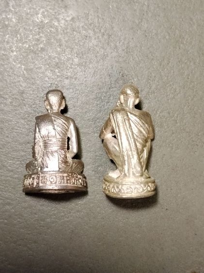 หลวงพ่อคูณหลวงพ่อประสิทธิ์เนื้อเงิน รูปที่ 2