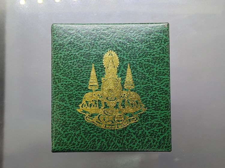 สมเด็จพระพุฒาจารย์ (โต พรหมรังสี) ลอยองค์ เนื้อเงิน พิมพ์เล็ก วัดใหม่อมตรส บางขุนพรหม พ.ศ.2540 พร้อมกล่องเดิม รูปที่ 9