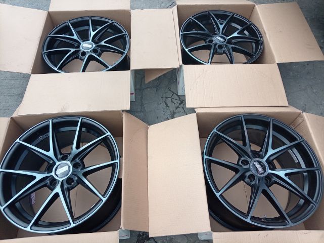 แม็ก BBS 5 รู 120 ขอบ 18 หน้า 8 หลัง 9