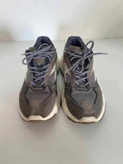 รองเท้า Umbro สีเทา ไซส์ 43  ยาว 28 cm  รูปที่ 2