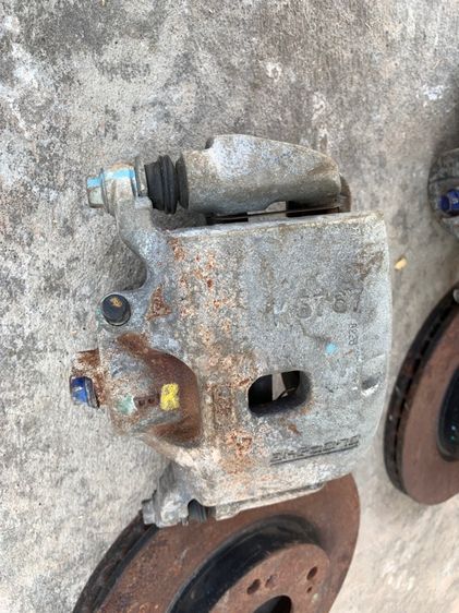 ชุดเบรคหน้าคู่ Honda civic FK FC รูปที่ 6