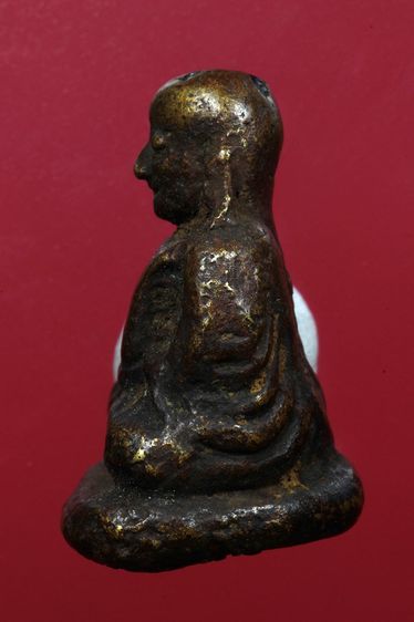 พระหลวงพ่อเงินสวยๆค่ะเก่าค่ะ รูปที่ 4