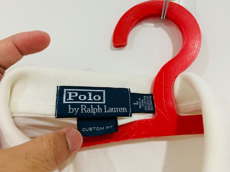 เสื้อ POLO Ralph Lauren ทรง Custom Fit แท้ 💯 size L อก 22 หน้ายาว 27 หลัง ยาว 29 นิ้ว สภาพดีมาก ทรงสวย เนื้อผ้าดีมาก หายากน่าสะสม รูปที่ 4