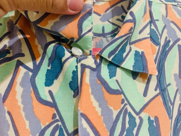 เสื้อเชิ้ต Hawaii MEN’S BIGI Sport แท้ 💯 size M วัดจริงเอว 21.5 ยาว 27 นิ้ว สภาพใหม่มาก ดีเทลชายเสื้อสวย ทรงสวย เนื้อผ้าดียืดหยุ่นดีมากครับ รูปที่ 4