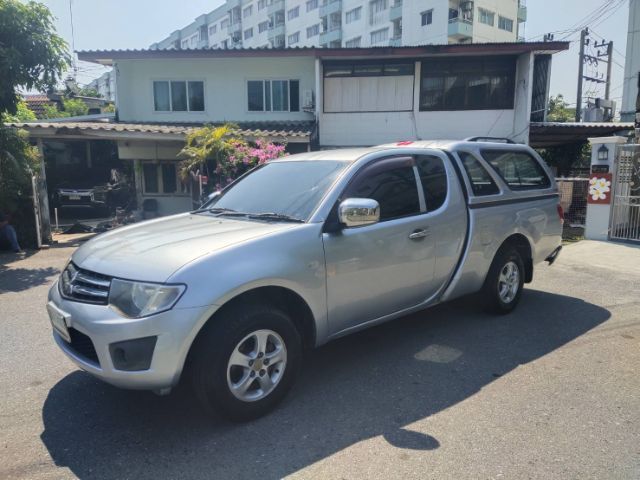 Mitsubishi Triton 2011 2.4 CNG Pickup เบนซิน ไม่ติดแก๊ส เกียร์ธรรมดา เทา รูปที่ 2