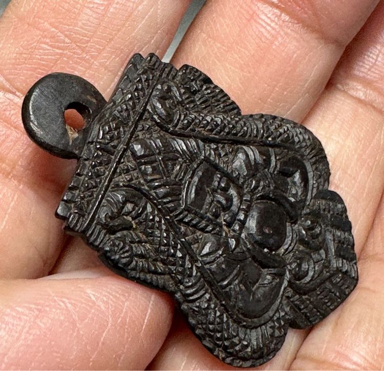 🙏พระเนื้อดินตัด กรุวัดกระชายอยุธยา พระพุทธคุณสูงมีประสบการณ์ เลี่ยมโบราณ 🙏พระราหูล.พ.น้อย หลังจาร องค์ละ 1850 รูปที่ 12