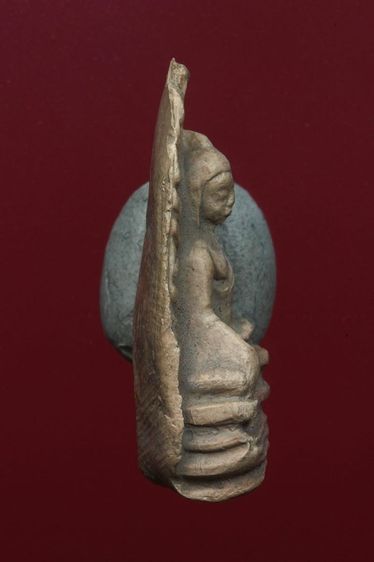 พระรอดลำพูนสวยๆค่ะเก่าค่ะ รูปที่ 3