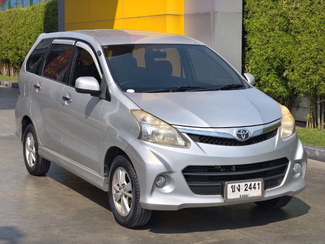 รถ Toyota Avanza 1.5 S สี บรอนซ์เงิน