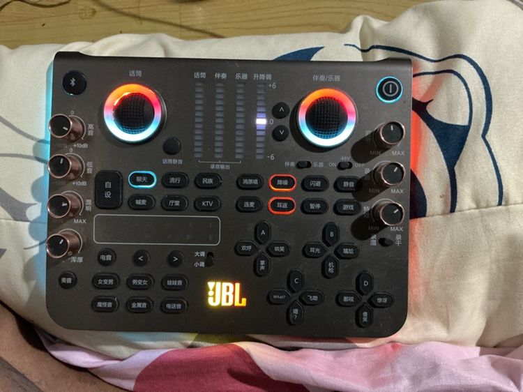 JBL Professional Studio Sound Card รุ่น KMP600