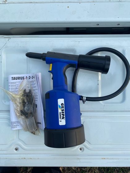 ปืนยิงรีเวทลม ไฮดรอลิค