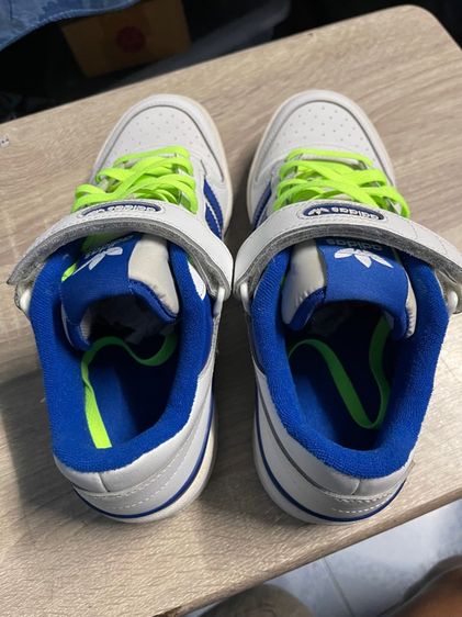 รองเท้า adidas รูปที่ 2