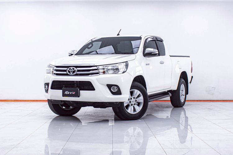 รถ Toyota Hilux Revo 2.4 E Prerunner สี ขาว