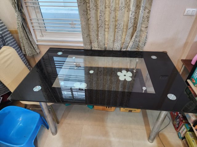 โต๊ะทานข้าว Tempered Glass รูปที่ 2
