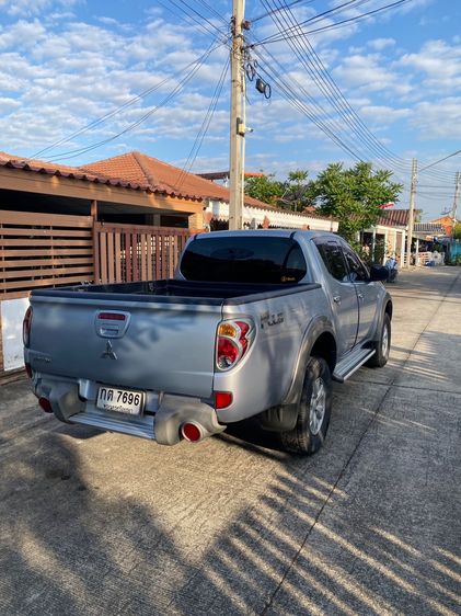 Mitsubishi Triton 2010 2.4 Plus Pickup เบนซิน LPG เกียร์ธรรมดา เทา รูปที่ 4