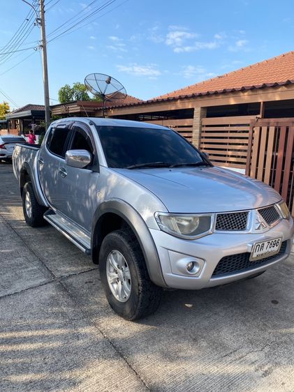 Mitsubishi Triton 2010 2.4 Plus Pickup เบนซิน LPG เกียร์ธรรมดา เทา รูปที่ 2