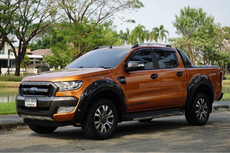 รถ Ford Ranger 2.2 Hi-Rider Wildtrak TDCi สี ส้ม