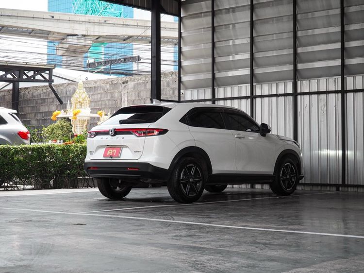 Honda HR-V 2025 1.5 e:HEV E Utility-car ไฮบริด ไม่ติดแก๊ส เกียร์อัตโนมัติ ขาว รูปที่ 4
