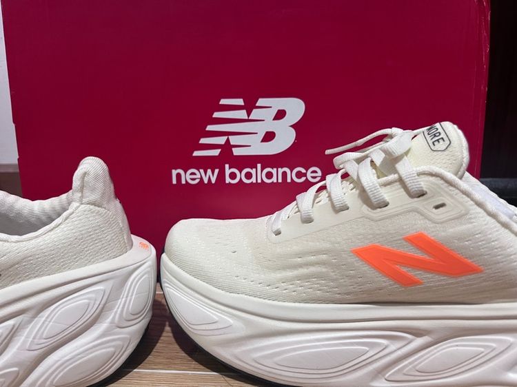 รองเท้า New Balance รูปที่ 2
