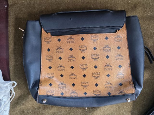 กระเป๋า MCM รูปที่ 2