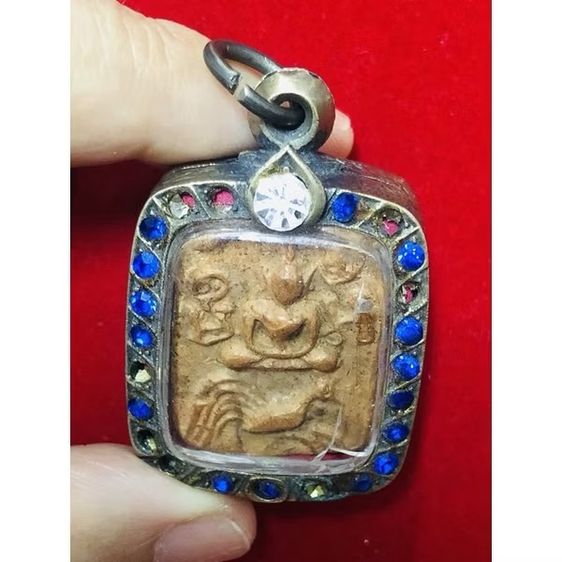 หลวงพ่อปาน วัดบางนมโค พระเครื่องเนื้อดิน รูปทรงห้าเหลี่ยม ในตลับหน้าลงยา รูปที่ 9