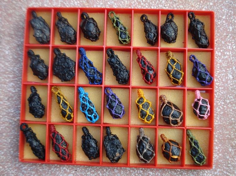 สะเก็ดดาว ละอองดาว tektite รูปที่ 6