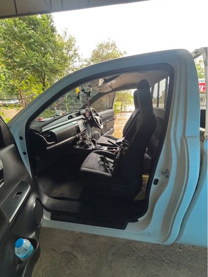 Toyota Hilux Revo 2022 2.4 E Pickup ดีเซล เกียร์อัตโนมัติ ขาว รูปที่ 4